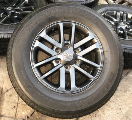 ล้อแม็ก Toyota Fortuner BMC(สีดำ) ขอบ17 พร้อมยาง 265-65-17 Bridgestone ปี 15