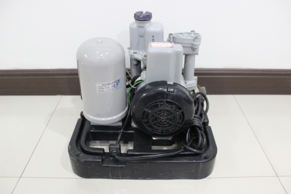เครื่องปั๊มน้ำอัตโนมัติขนาด 150 วัตต์ ยี่ห้อ HITACHI รุ่น WM-P150GX2 มือสอง สภาพดี