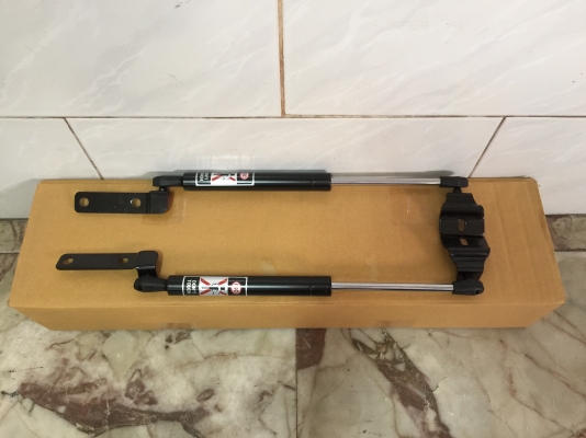 ขายโช๊คฝากระโปรงรถ TOYOTA รุ่น VIGO & FORTUNER ปี14 ขายโช๊คฝากระโปรงรถ TOYOTA รุ่น VIGO & FORTUNER ปี14