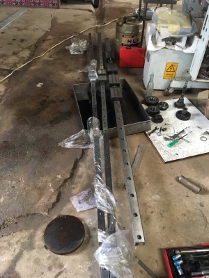 รางสไลด์ขนาดใหญ่ของ หม่