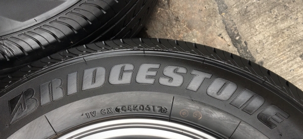 ล้อแม็กพร้อมยางป้ายแดง ISUZU X-Series 215-70-16 ปี 17