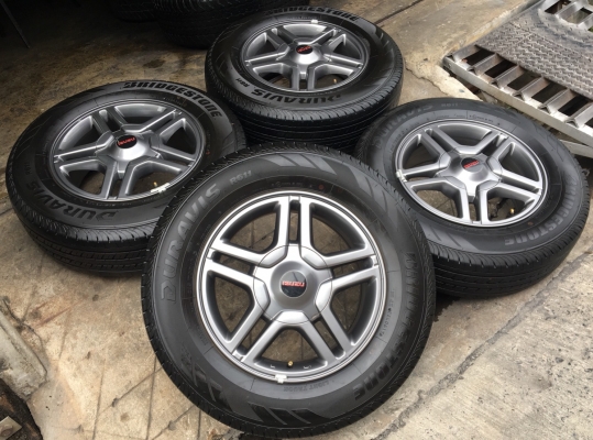 ล้อแม็กพร้อมยางป้ายแดง ISUZU X-Series 215-70-16 ปี 17