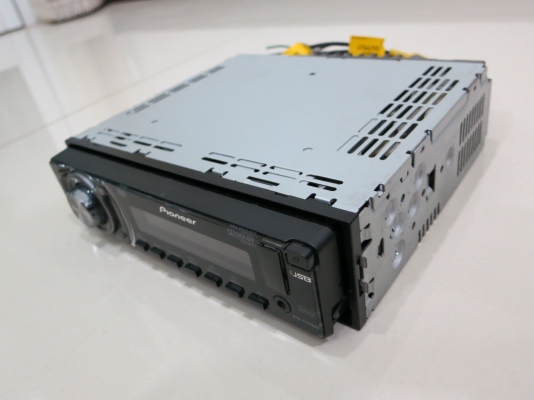 เครื่องเล่น DVD MP3 พร้อมช่องต่อ USB iPod ยี่ห้อ Pioneer รุ่น DVH-P4150UB สภาพดี เครื่องเล่น DVD MP3 พร้อมช่องต่อ USB iPod ยี่ห้อ Pioneer รุ่น DVH-P4150UB สภาพดี