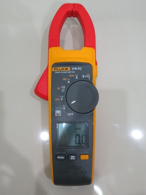 เครื่องวัดกระแสไฟฟ้า CLAMP METER FLUKE 376 FC ของแท้ สภาพใหม่ เครื่องวัดกระแสไฟฟ้า CLAMP METER FLUKE 376 FC ของแท้ สภาพใหม่