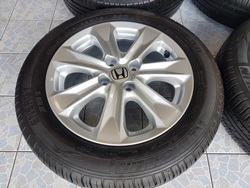 ขายล้อHONDA Jazz Hybrid ขอบ15 พร้อมยางปี 15  ( 4 ล้อ )  ชุดล่ะ6900