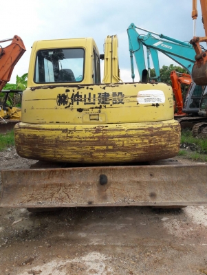 ขายจ้า..KOMATSU PC60-7  เก่านอกแท้  สภาพสวย เดิมๆๆ  2,XXX  ชั่วโมง  มีผานหน้า..พร้อมใช้  โทร 089-3818694  ดวงนภา