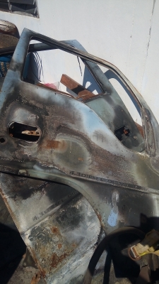 ขายประตูอีซูซุ 120ตาหวาน