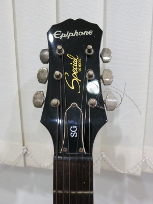 กีต้าร์ไฟฟ้า Epiphone SG-Special สีดำ ของแท้ มือสอง สภาพดี