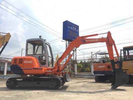 รถขุด Hitachi EX40-2 (CAB) มือสอง นำเข้าจากญี่ปุ่น พร้อมใช้งาน