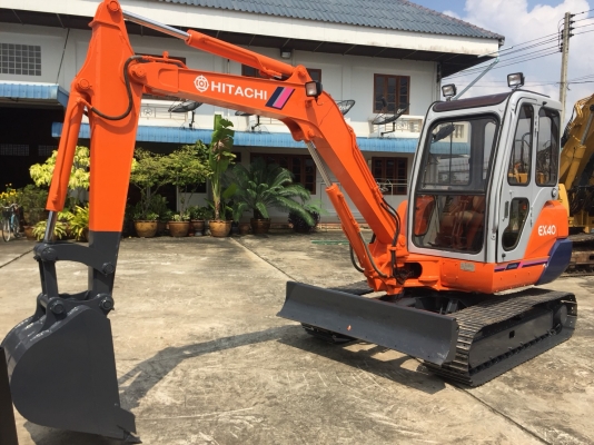 รถขุด Hitachi EX40-2 (CAB) มือสอง นำเข้าจากญี่ปุ่น พร้อมใช้งาน