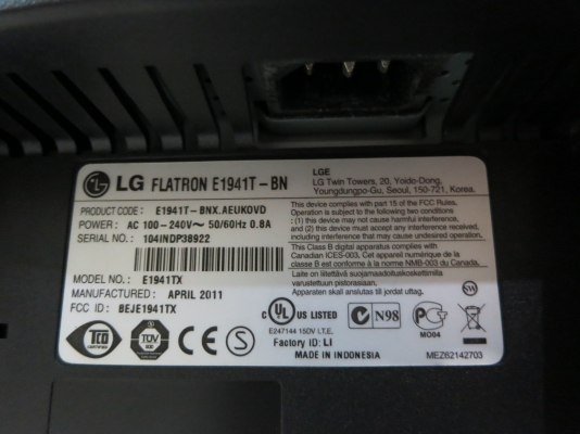 จอคอมพ์ LG 19 นิ้ว รุ่น E1941 สภาพใหม่ มีกล่อง สาย DVI คู่มือ CD