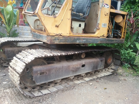 รถแม๊คโคร ยี่ห้อ โคมัสสุ PC 80-1