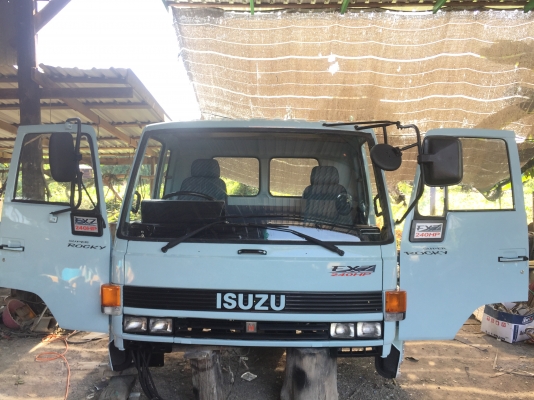 ขาย หัวรถสิบล้อ อีซูซุ ร็อคกี้  สภาพสวย อุปกรณ์ครบ ยกใส่ได้เลย