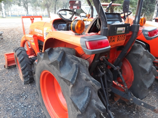 ขายรถไถL3608ปี55สีเดิมๆรถเดิมทุกจุดใบมีดผาลหลังพร้อมใช้งานครับ ขายรถไถL3608ปี55สีเดิมๆรถเดิมทุกจุดใบมีดผาลหลังพร้อมใช้งานครับ