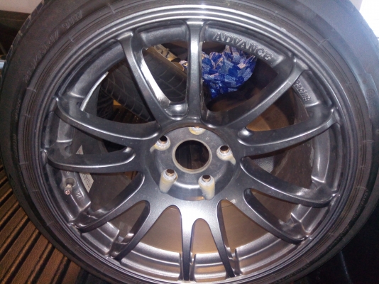 ขายล้อแม็กขอบ17 5รู114 สภาพสวยพร้อมยาง ขายล้อแม็กขอบ17 5รู114 สภาพสวยพร้อมยาง