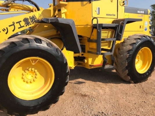 ขายรถตักล้อยาง KOMATSU WA100-3 รถนอกนำเข้าเองจากญี่ปุ่น สภาพสวยพร้อมใช้งาน มีVDOการทำงานครับ ขายรถตักล้อยาง KOMATSU WA100-3 รถนอกนำเข้าเองจากญี่ปุ่น สภาพสวยพร้อมใช้งาน มีVDOการทำงานครับ