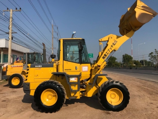 ขายรถตักล้อยาง KOMATSU WA100-3 รถนอกนำเข้าเองจากญี่ปุ่น สภาพสวยพร้อมใช้งาน มีVDOการทำงานครับ ขายรถตักล้อยาง KOMATSU WA100-3 รถนอกนำเข้าเองจากญี่ปุ่น สภาพสวยพร้อมใช้งาน มีVDOการทำงานครับ
