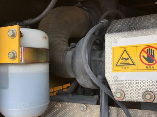 ขายรถตักล้อยาง KOMATSU WA100-3 รถนอกนำเข้าเองจากญี่ปุ่น สภาพสวยพร้อมใช้งาน มีVDOการทำงานครับ ขายรถตักล้อยาง KOMATSU WA100-3 รถนอกนำเข้าเองจากญี่ปุ่น สภาพสวยพร้อมใช้งาน มีVDOการทำงานครับ