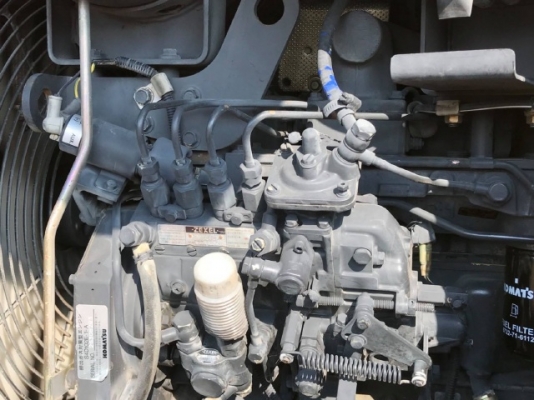 ขายรถตักล้อยาง KOMATSU WA100-3 รถนอกนำเข้าเองจากญี่ปุ่น สภาพสวยพร้อมใช้งาน มีVDOการทำงานครับ ขายรถตักล้อยาง KOMATSU WA100-3 รถนอกนำเข้าเองจากญี่ปุ่น สภาพสวยพร้อมใช้งาน มีVDOการทำงานครับ