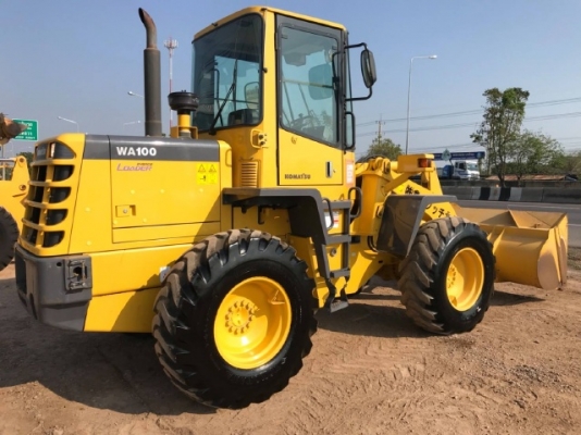 ขายรถตักล้อยาง KOMATSU WA100-3 รถนอกนำเข้าเองจากญี่ปุ่น สภาพสวยพร้อมใช้งาน มีVDOการทำงานครับ ขายรถตักล้อยาง KOMATSU WA100-3 รถนอกนำเข้าเองจากญี่ปุ่น สภาพสวยพร้อมใช้งาน มีVDOการทำงานครับ