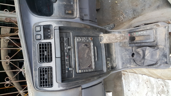 ****ขายด่วน*** หัวจิ้งหรีดtoyota new surf185