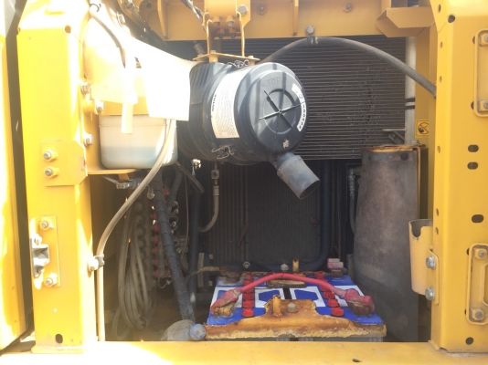 ขายรถแบคโฮ KOMATSU KMTPC202T87C PC130-8 ทำงาน 5399ชั่วโมง สนใจโทร 081-970-1072