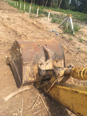 ขายรถแบคโฮ KOMATSU KMTPC202T87C PC130-8 ทำงาน 5399ชั่วโมง สนใจโทร 081-970-1072