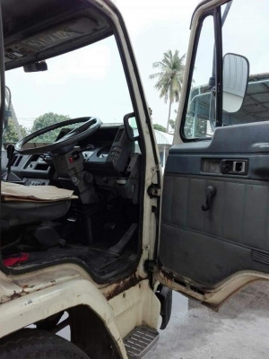 6ล้อร๊อกกี้เครื่อง6BD1 เครื่องดีคัชซีสวย เล่มทะเบียน เอกสารครบ  ราคา265000$ ต่อลอง0811336755ภัทร