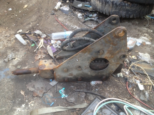 2คัน"380,000"บาท PC30รุ่น6พร้อมหัวเจาะ1หัว