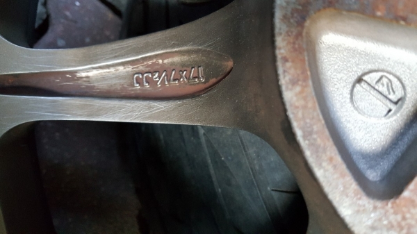 ล้อweds แท้ขอบ17กว้าง7.5  5รู100