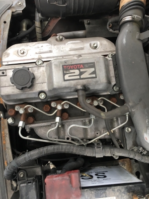 ขายรถโฟล์คลิฟท์ตักยางพาราตักยางก้อนยางถ้วยและเศษยาง