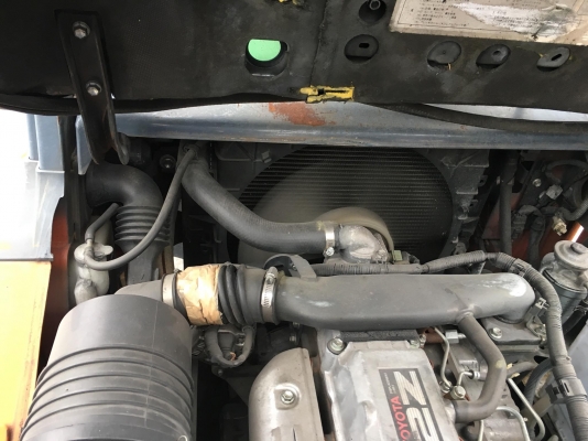 ขายรถโฟล์คลิฟท์ตักยางพาราตักยางก้อนยางถ้วยและเศษยาง