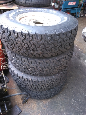 ล้อแม็กซ์ jeep ติดยาง 30x9.5 r15