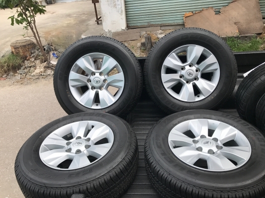 ล้อแม็กป้ายแดง Toyota Revo ขอบ17 พร้อมยางป้ายแดง Bridgestone 265-65-17 ปลายปี 17