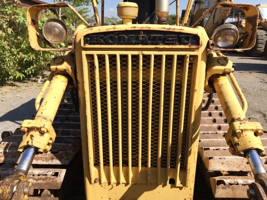 ขายรถดันดิน KOMATSU D30P-15 FROM JAPAN สภาพพร้อมใช้งาน สนใจติดต่อ 063-9316985 ID LINE : 0639316985 ครับ