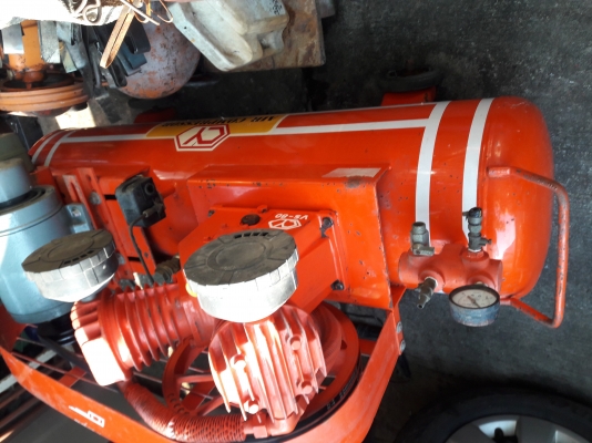 ขาย !! ปั้มลม.ยี่ห้อCY.ขนาด3แรง2สูบ.มอเตอร์.มิตซู220v.