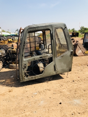 ขายหัวเก๋ง KOBELCO SK200มาครทรี ใส่กระจกให้ครบ ขายหัวเก๋ง KOBELCO SK200มาครทรี ใส่กระจกให้ครบ