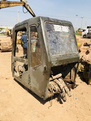 ขายหัวเก๋ง KOBELCO SK200มาครทรี ใส่กระจกให้ครบ ขายหัวเก๋ง KOBELCO SK200มาครทรี ใส่กระจกให้ครบ