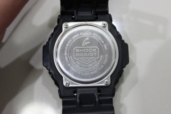 ลดพิเศษ-นาฬิกา CASIO G-shock รุ่น GA-300-1A ของแท้ สีดำ มือสอง สภาพใหม่ ส่งฟรี