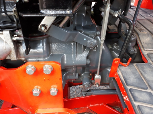 ขายรถไถL4708ใบมีดผาล4พร้อมใช้ครับ ขายรถไถL4708ใบมีดผาล4พร้อมใช้ครับ