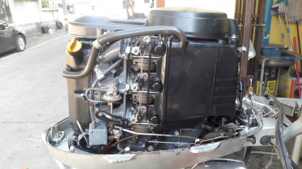 เครื่องเรือHONDA 50 FOUR พร้อมทริม