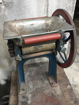 เครื่องทำเส้นหมี่โบราณ