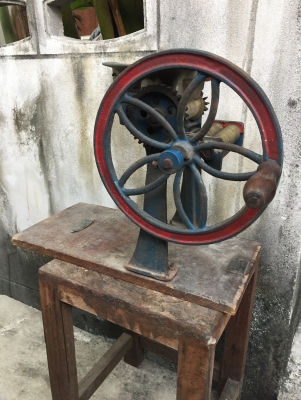 เครื่องทำเส้นหมี่โบราณ