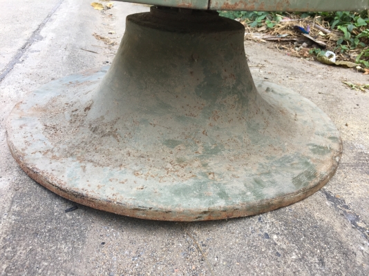 ชั้นใส่น็อตกลม