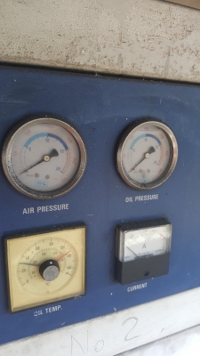 ปั๊มลมสกรูโรเตอร์คอม 100 แรงม้าราคา 98,000 บาท ปั๊มลมสกรูโรเตอร์คอม 100 แรงม้าราคา 98,000 บาท