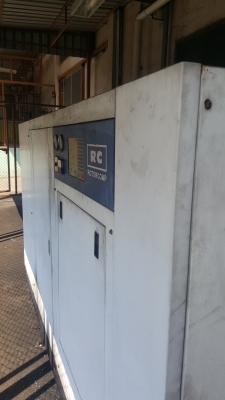 ปั๊มลมสกรูโรเตอร์คอม 100 แรงม้าราคา 98,000 บาท ปั๊มลมสกรูโรเตอร์คอม 100 แรงม้าราคา 98,000 บาท