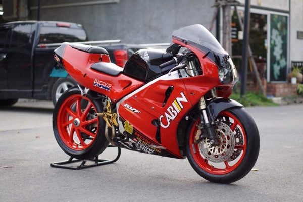 ร้าน วุฒิ นนบุรี ขาย HONDA RVF NC35 ในตำนาน