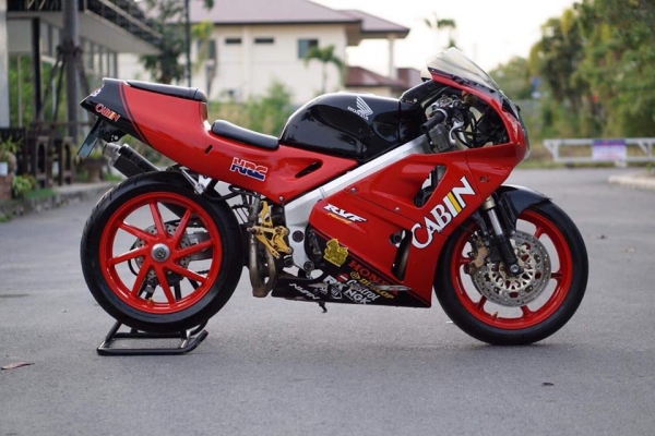 ร้าน วุฒิ นนบุรี ขาย HONDA RVF NC35 ในตำนาน