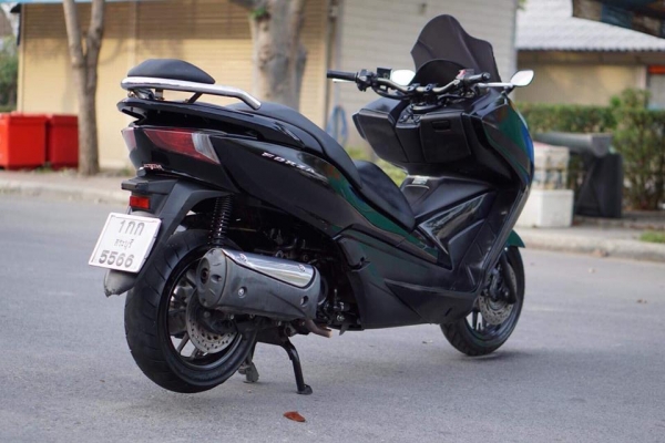 ร้าน วุฒิ นนบุรี Honda forza 300 สวยๆเดิมๆ
