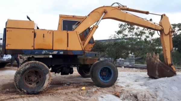 ขาย 195,000฿(.)KOMATSU .pw.120-2 2เพลาแต่ถอดเพลาหน้าออก เครื่องดีปั้มดีใช้งานได้ รถอยู่ สามโคก